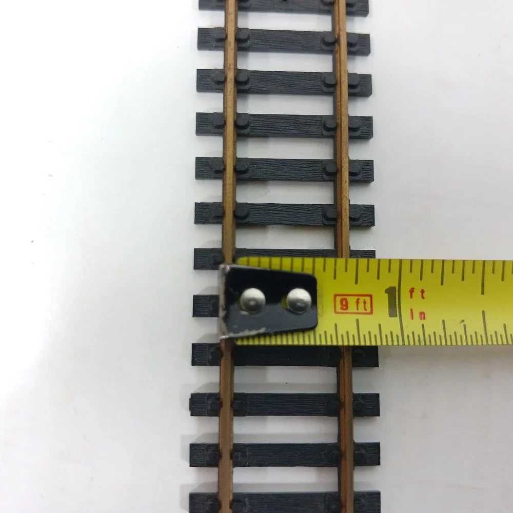 Atlas Snap-Track HO Scale 6 Inch Straight Track Brass Rail Lot of 4 Black Ties